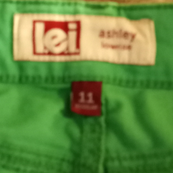 Ladies Jeans - Picture 4 of 9